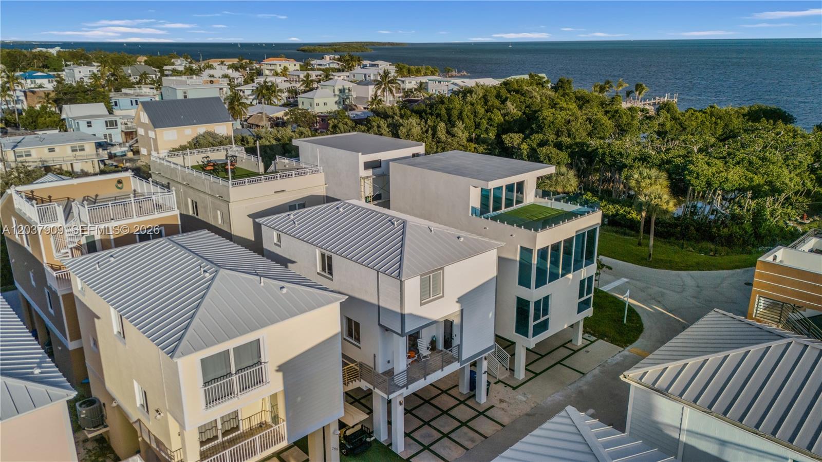 94825 Overseas 254 Property Photo 36