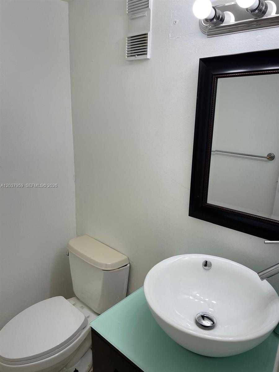 2060 Sw 90th Avenue A-18 Property Photo 10