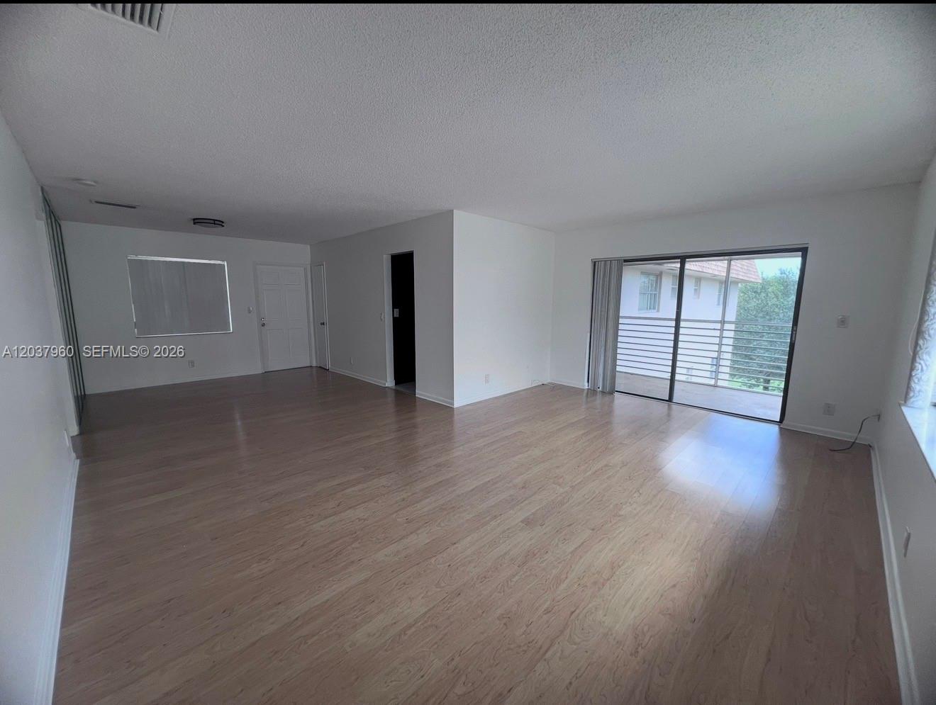 2430 Sw 81st Avenue 408 Property Photo 2