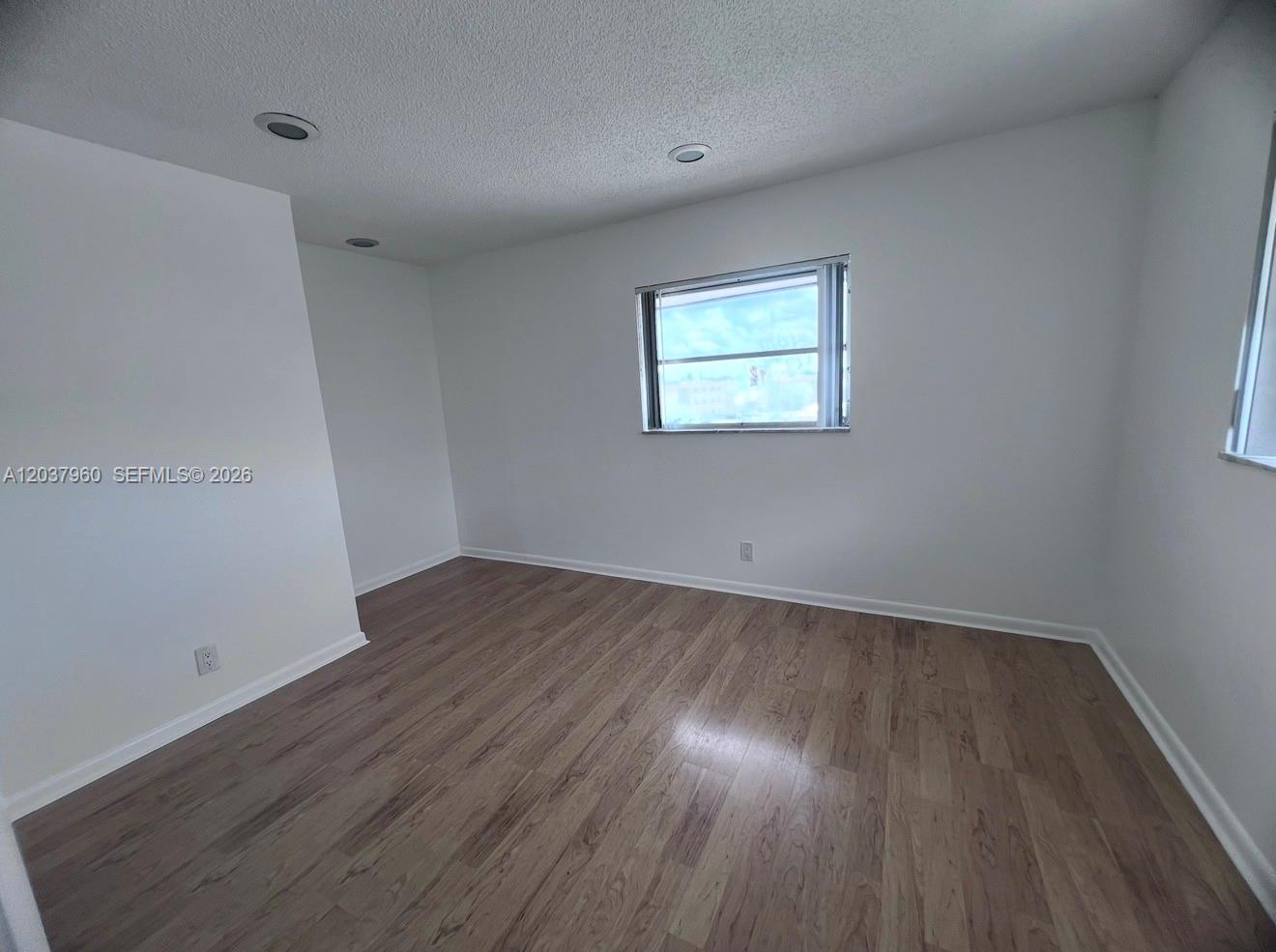2430 Sw 81st Avenue 408 Property Photo 15