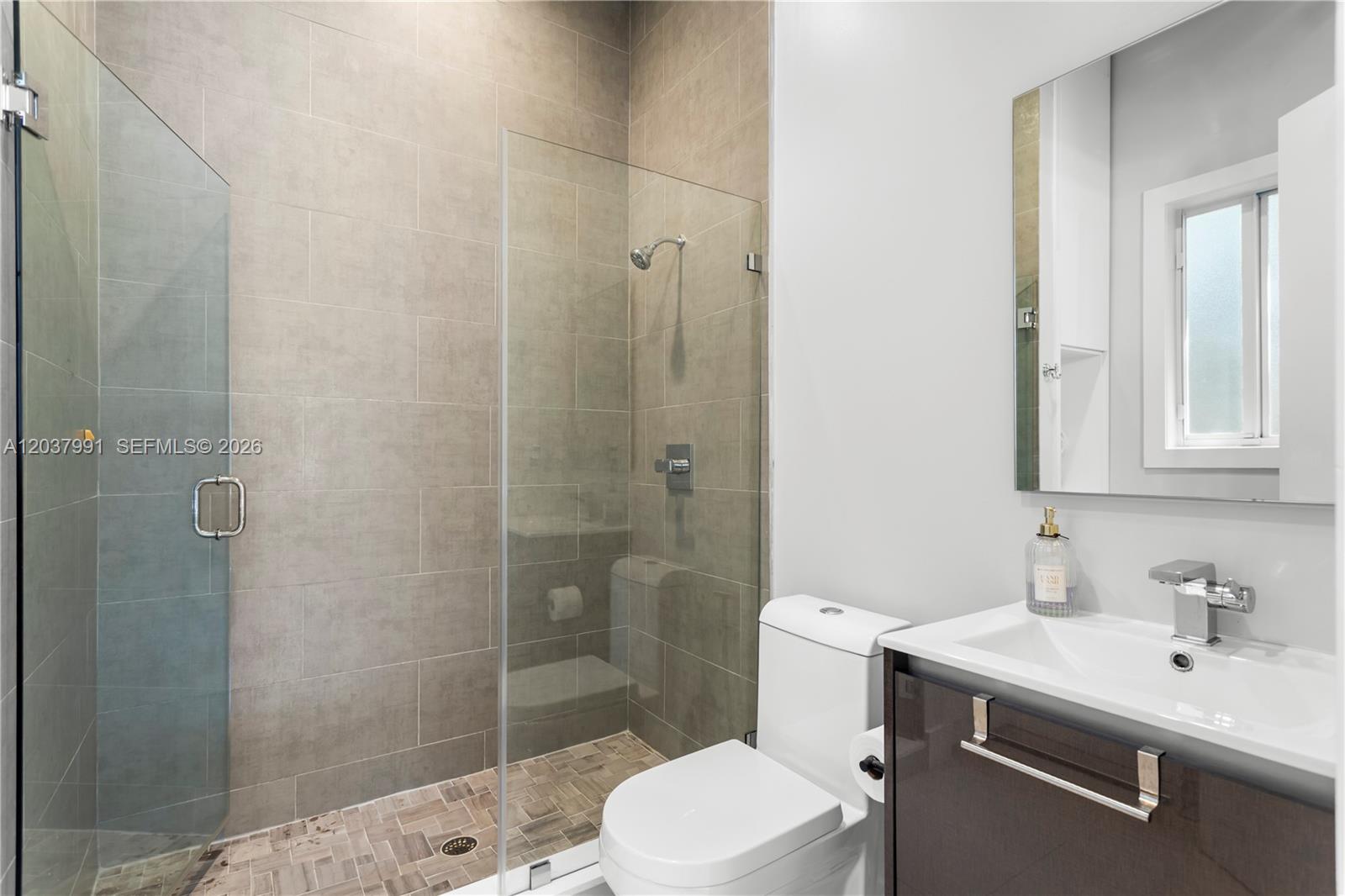 11900 Griffing Boulevard Property Photo 24