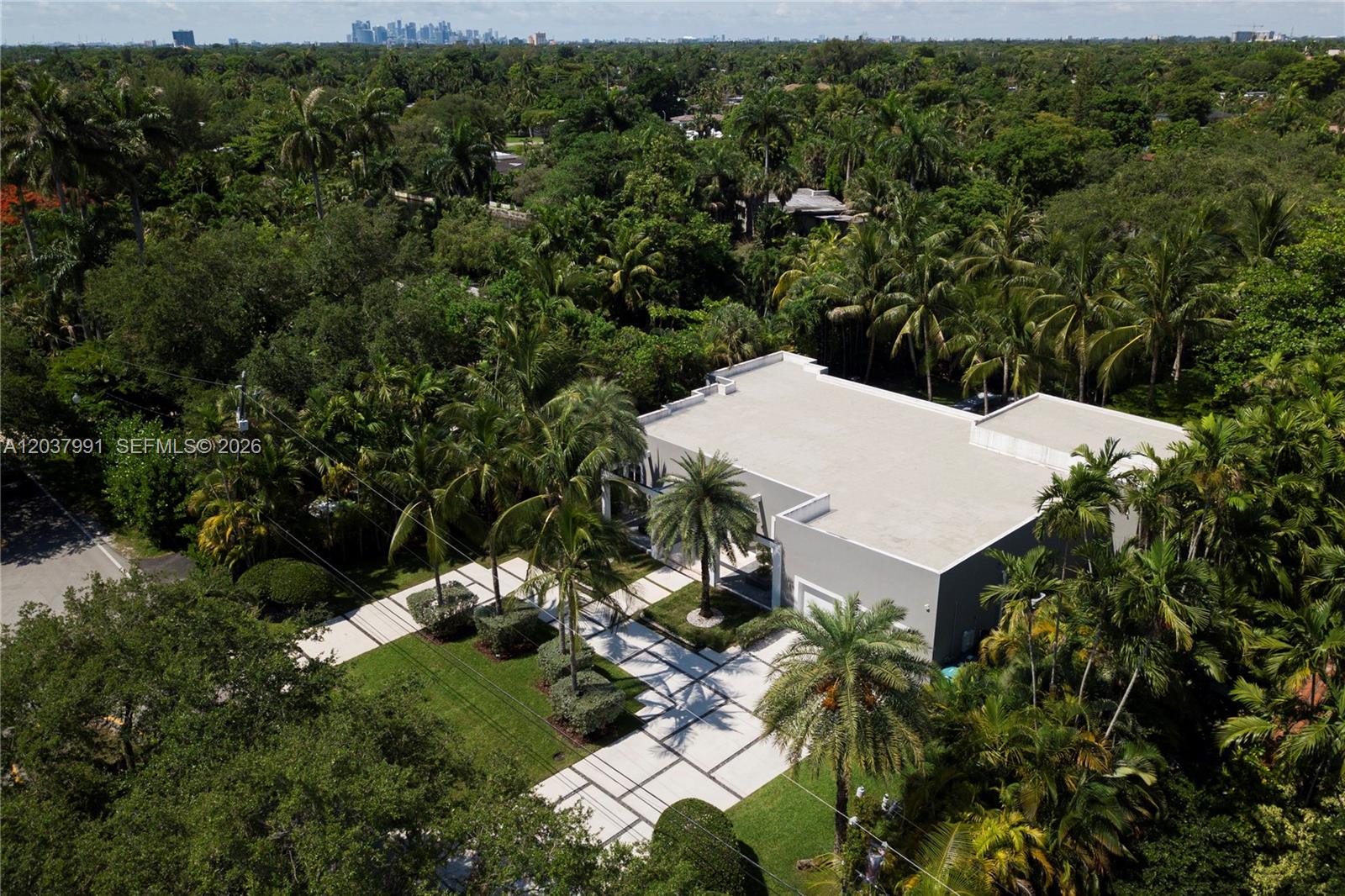 11900 Griffing Boulevard Property Photo 40