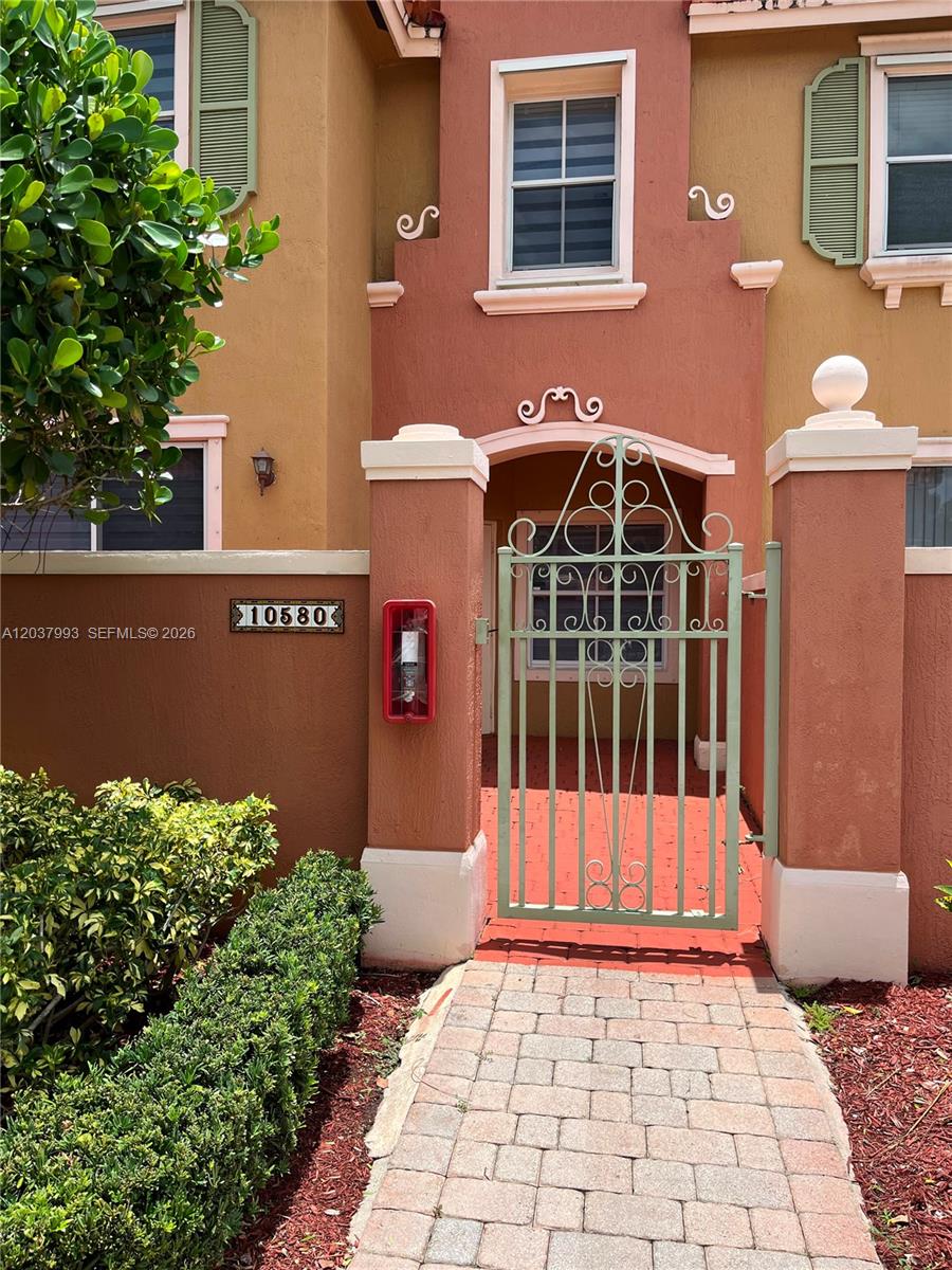 A12037993 Property Photo 1