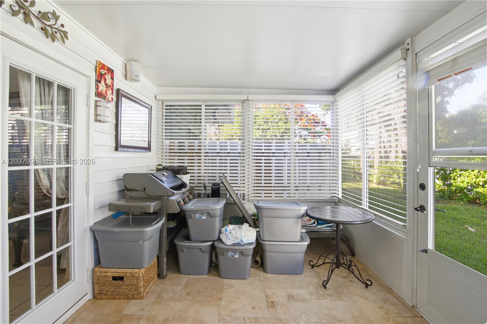 A12037996 Property Photo 19