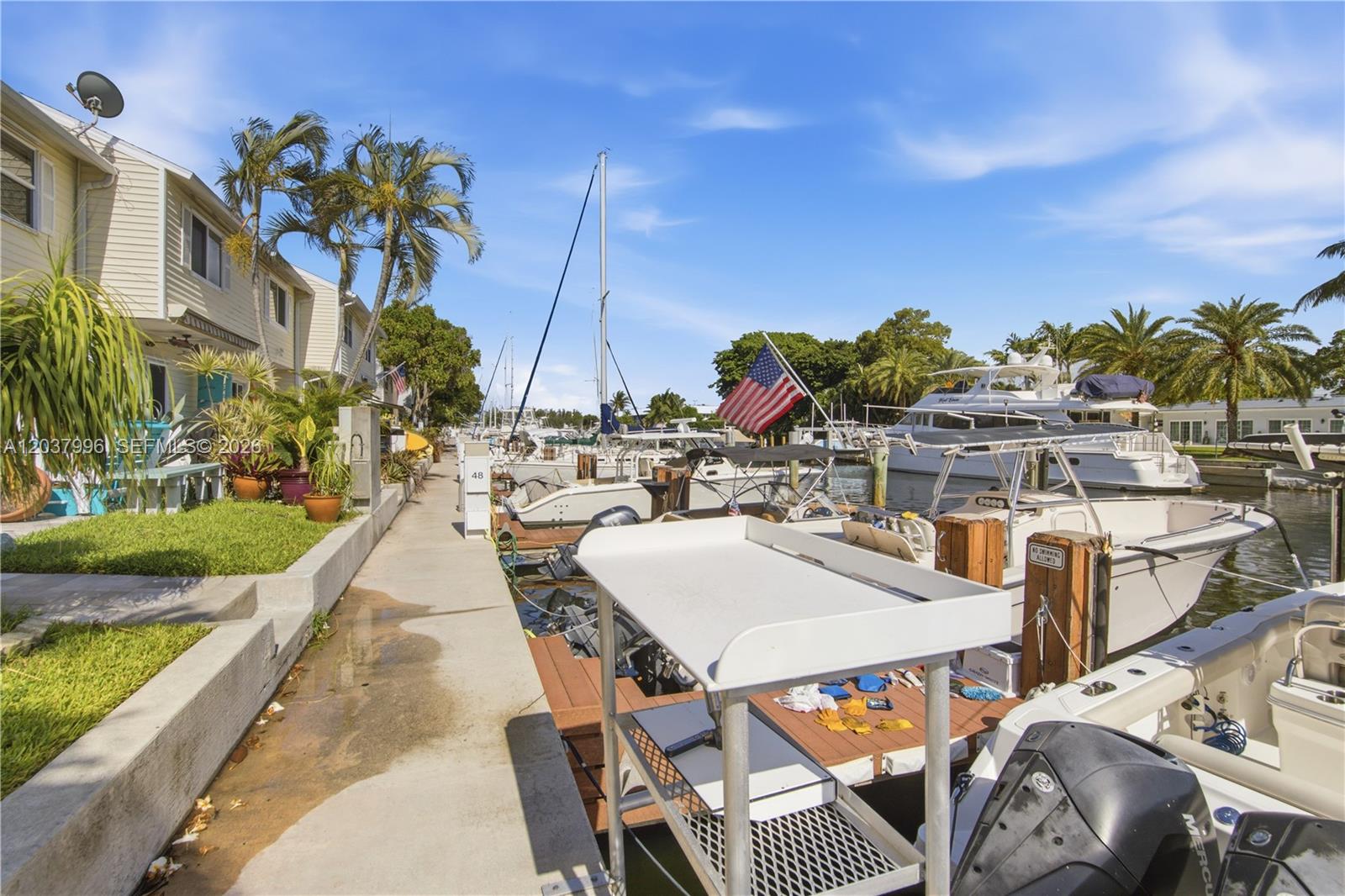 A12037996 Property Photo 39