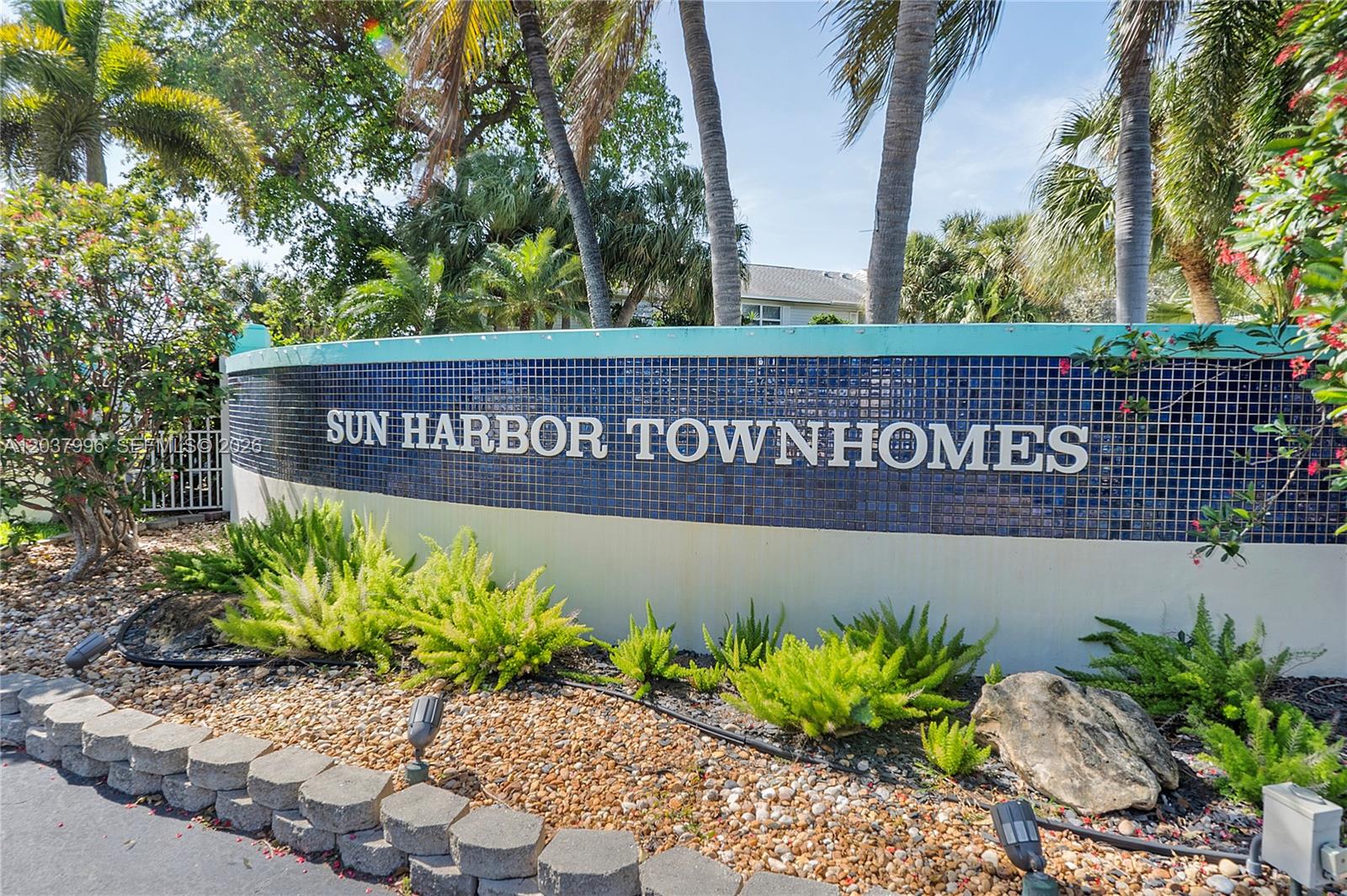 A12037996 Property Photo 42