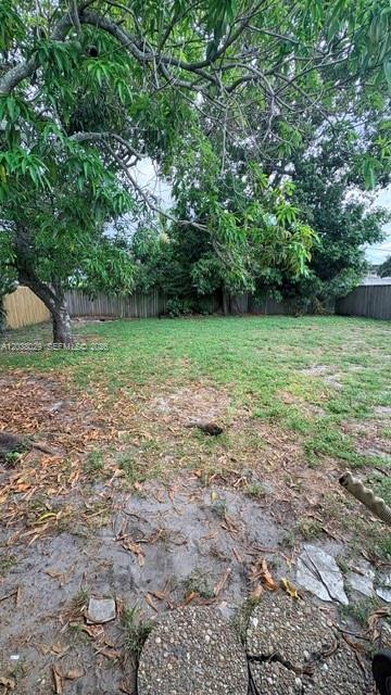 6833 Sw 20th Street Property Photo 3