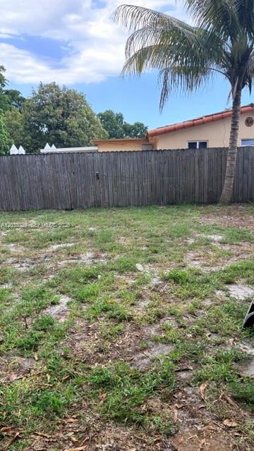 6833 Sw 20th Street Property Photo 4