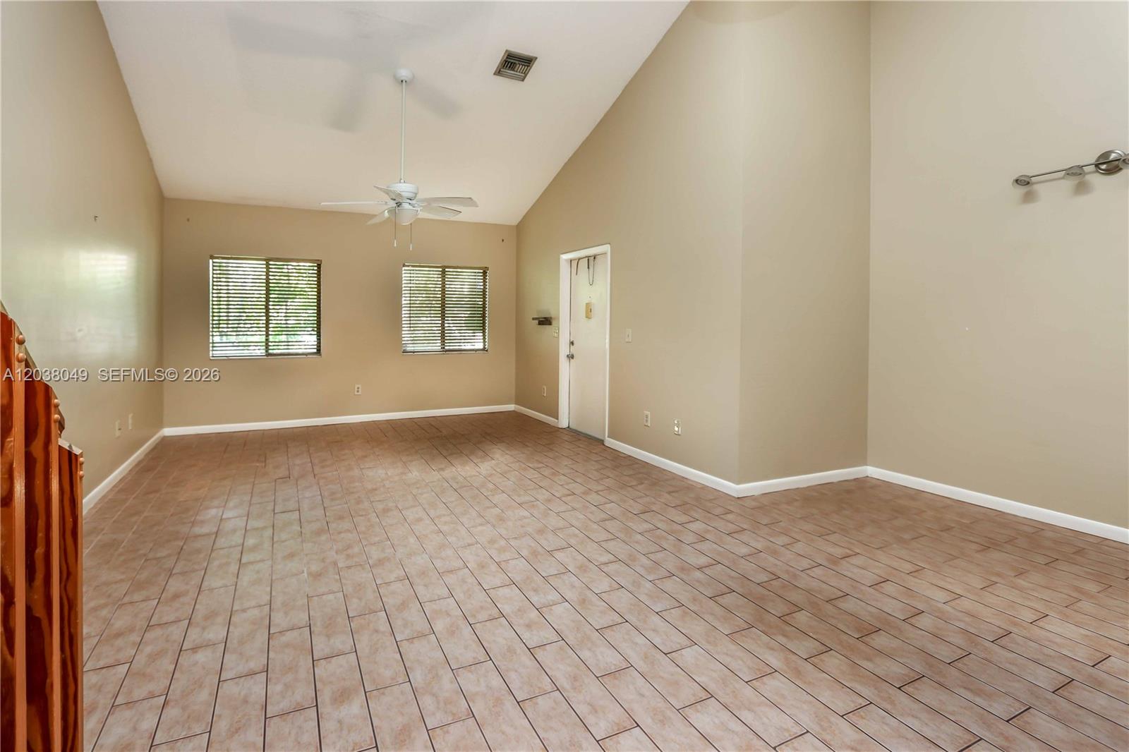 444 Se 14th Street Property Photo 11