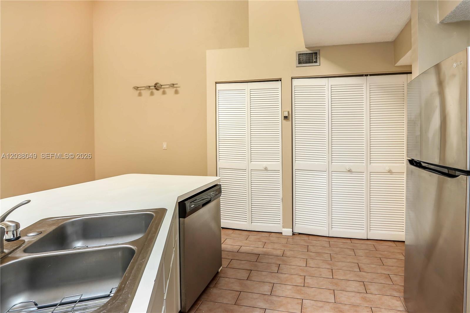 444 Se 14th Street Property Photo 16