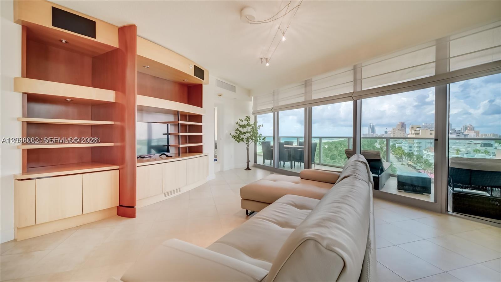 1455 Ocean Drive 902 Property Photo 5