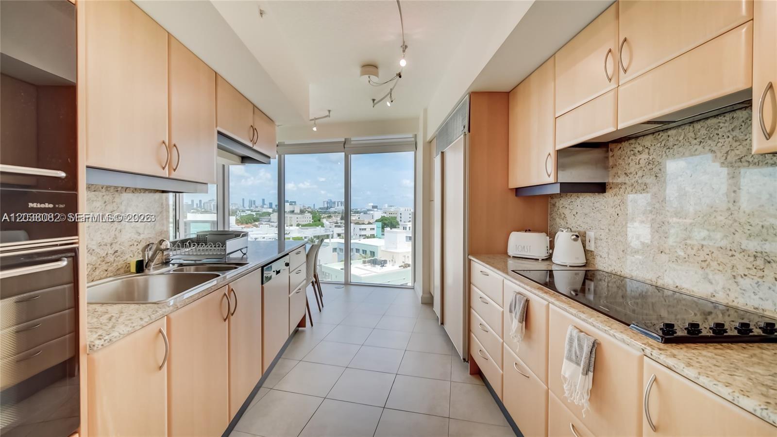 1455 Ocean Drive 902 Property Photo 15