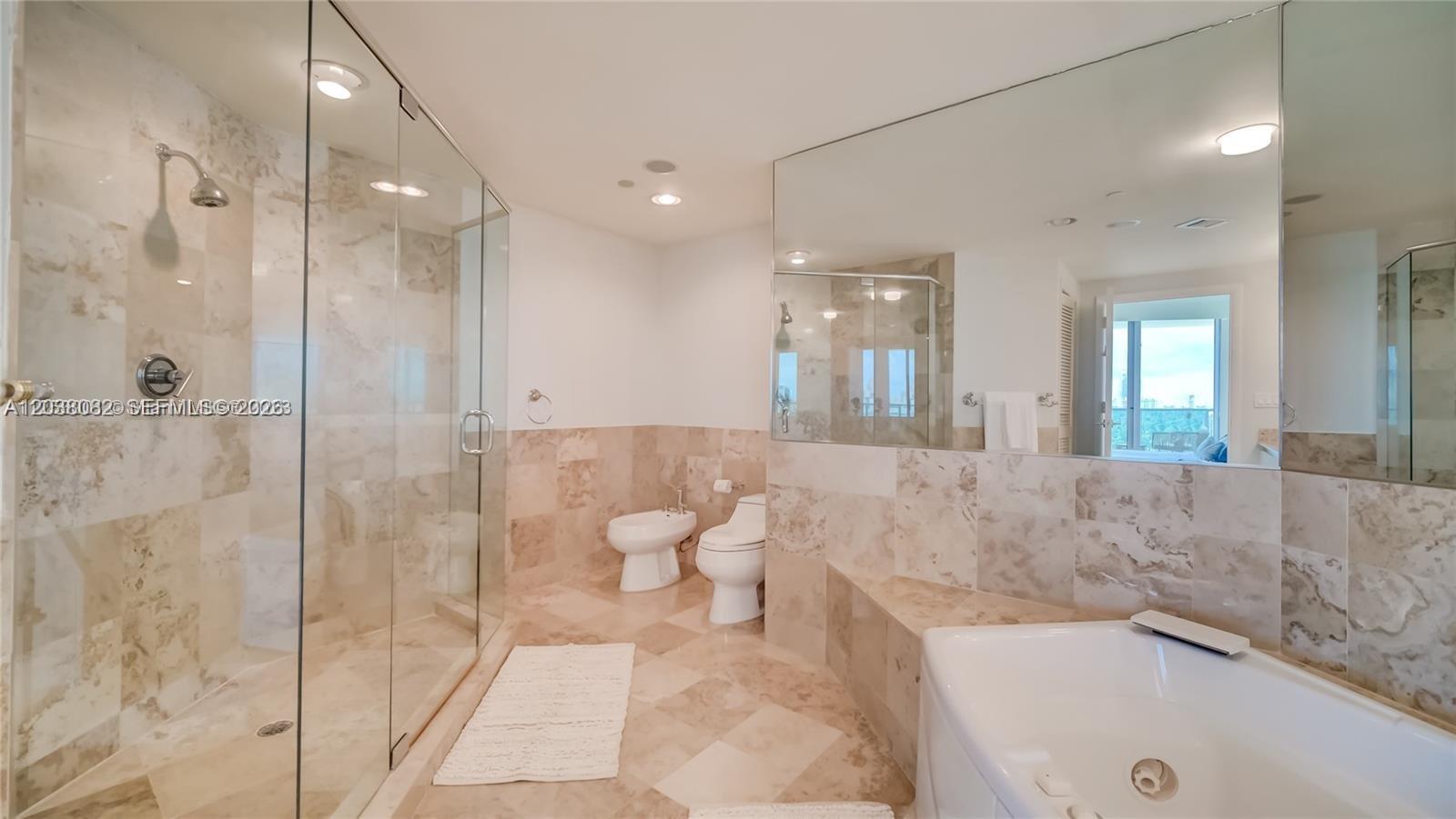 1455 Ocean Drive 902 Property Photo 23