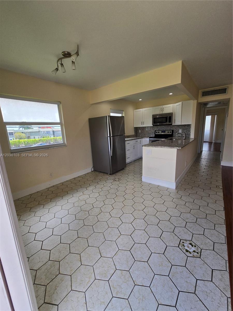 121 Saxony C 121 Property Photo 5