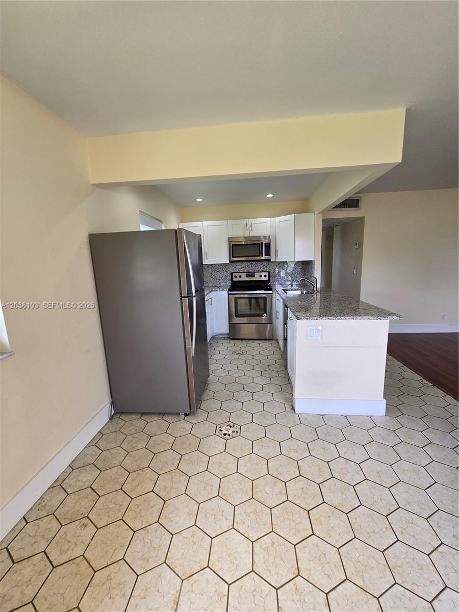 121 Saxony C 121 Property Photo 6