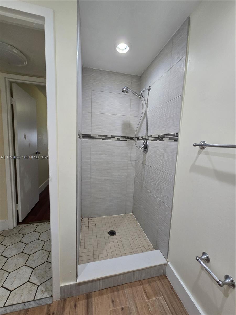 121 Saxony C 121 Property Photo 34