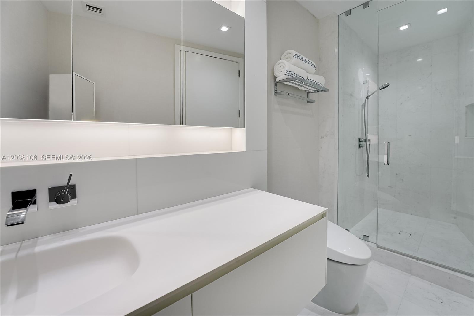 18555 Collins Avenue 3301 Property Photo 20
