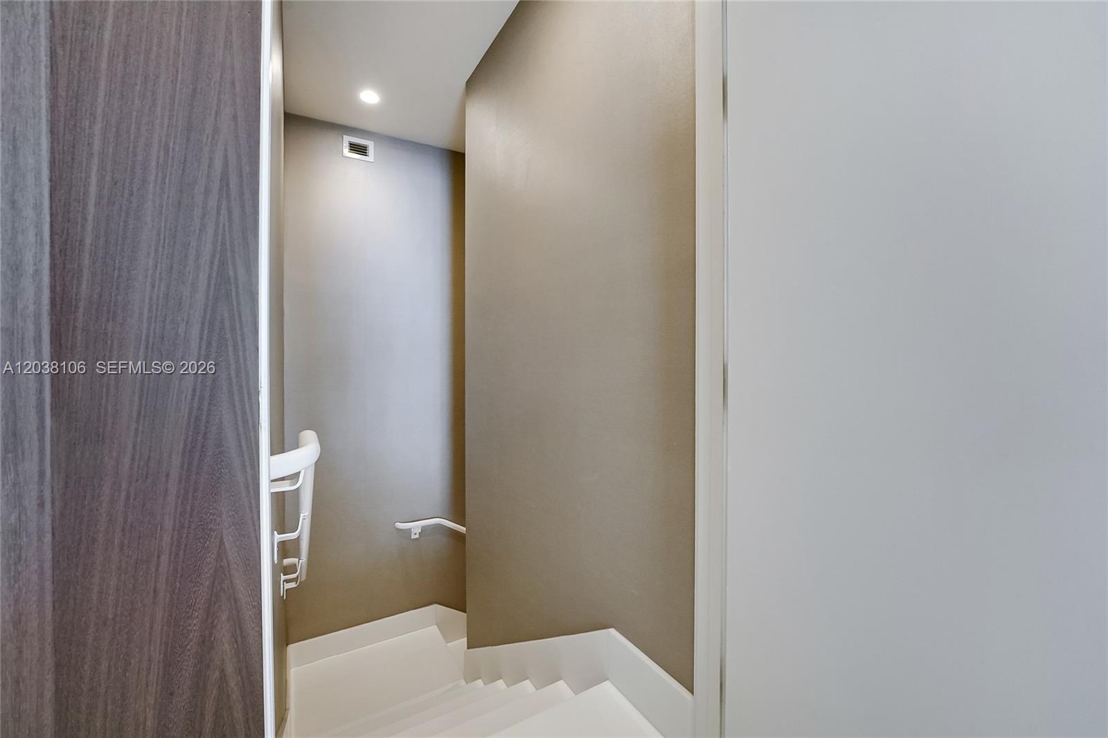 18555 Collins Avenue 3301 Property Photo 26