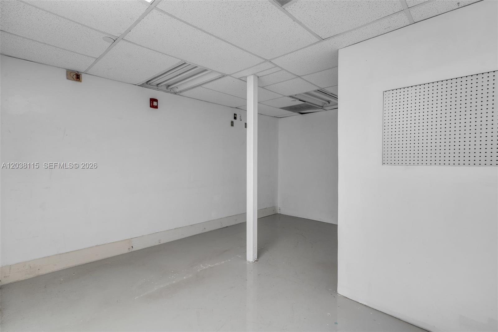 721 Collins Avenue Property Photo 15