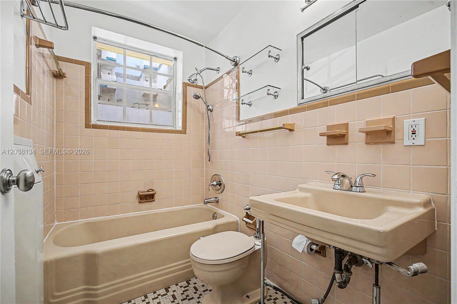 1751 Washington Avenue 1f Property Photo 14