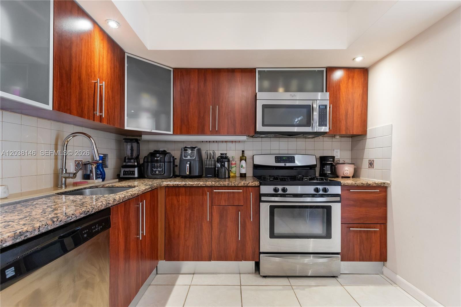 2030 S Ocean Drive 307 Property Photo 12