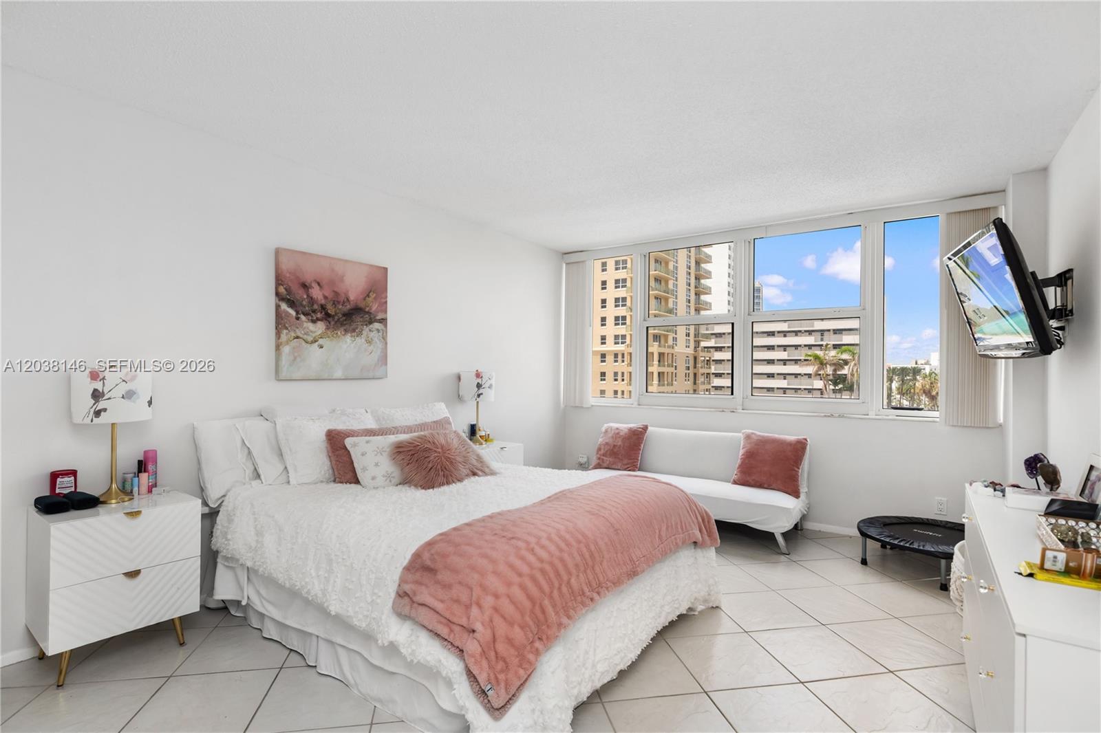 2030 S Ocean Drive 307 Property Photo 15