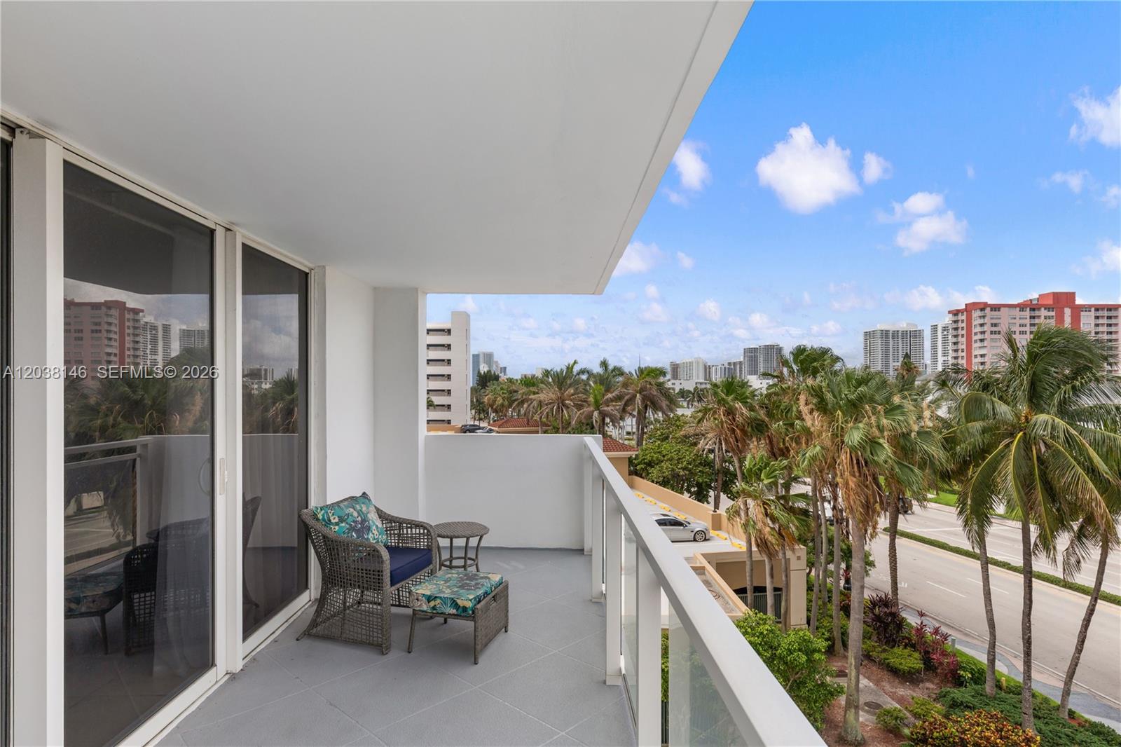2030 S Ocean Drive 307 Property Photo 26