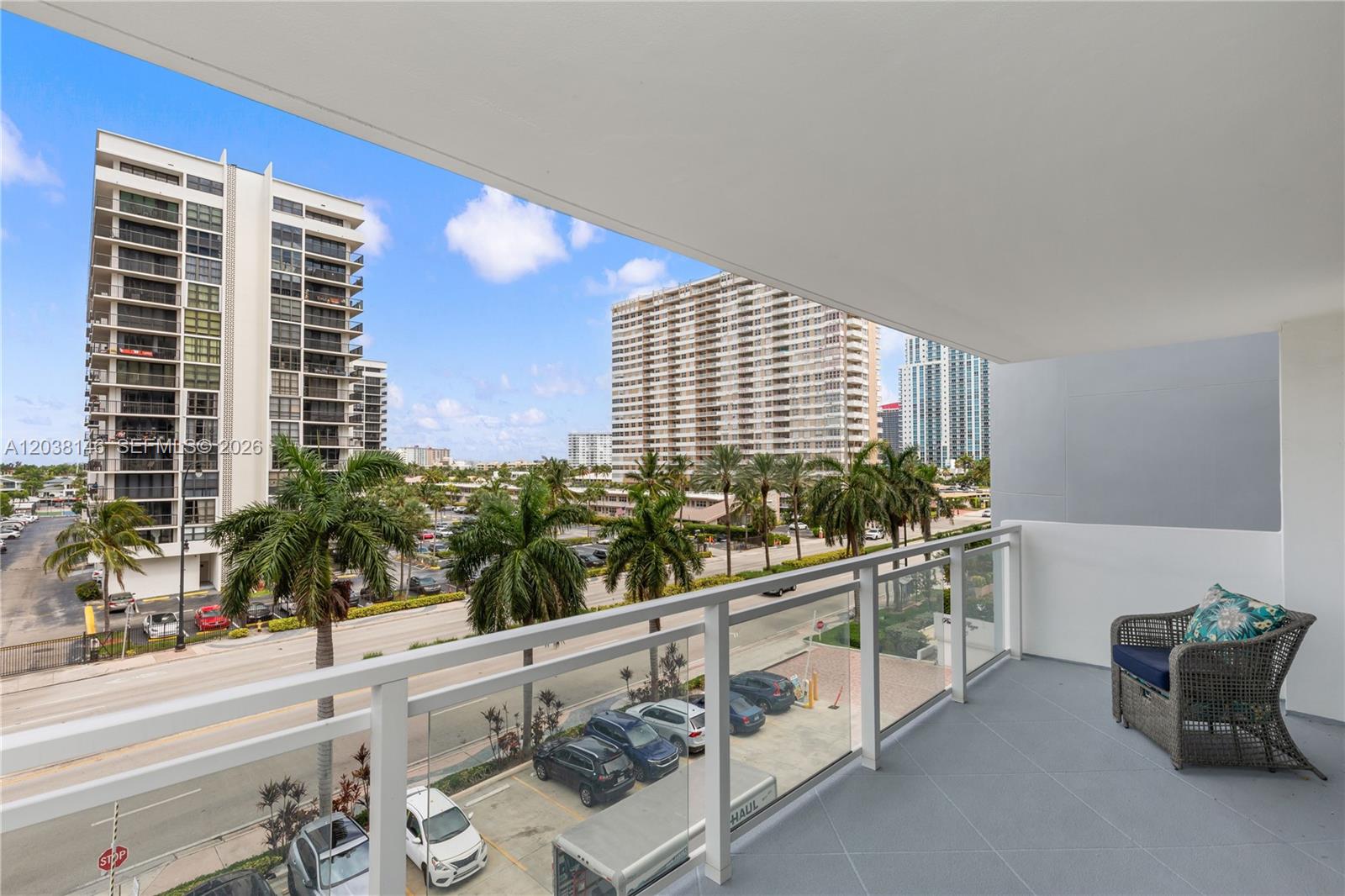 2030 S Ocean Drive 307 Property Photo 27