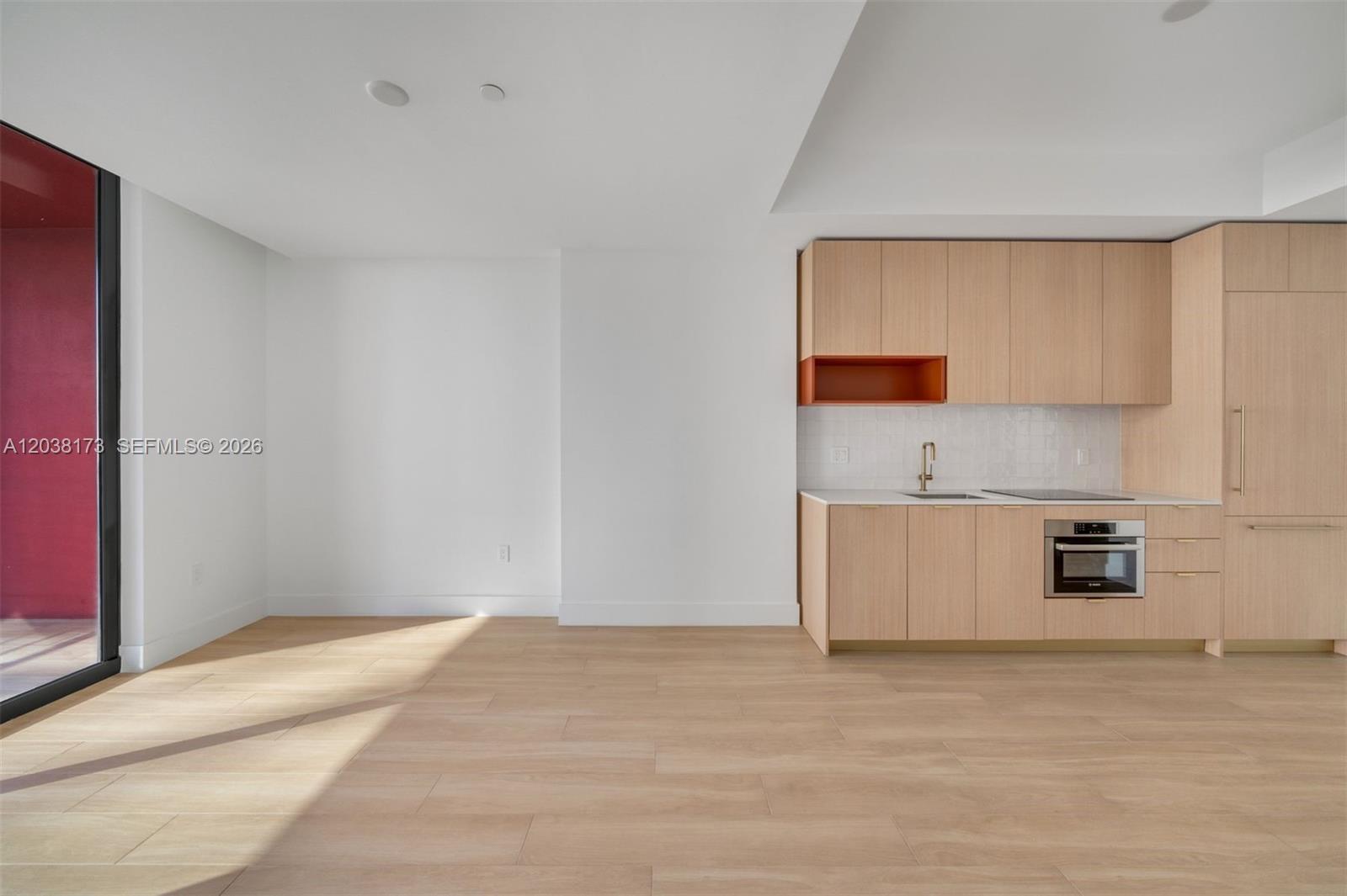 90 32 503 Property Photo 11