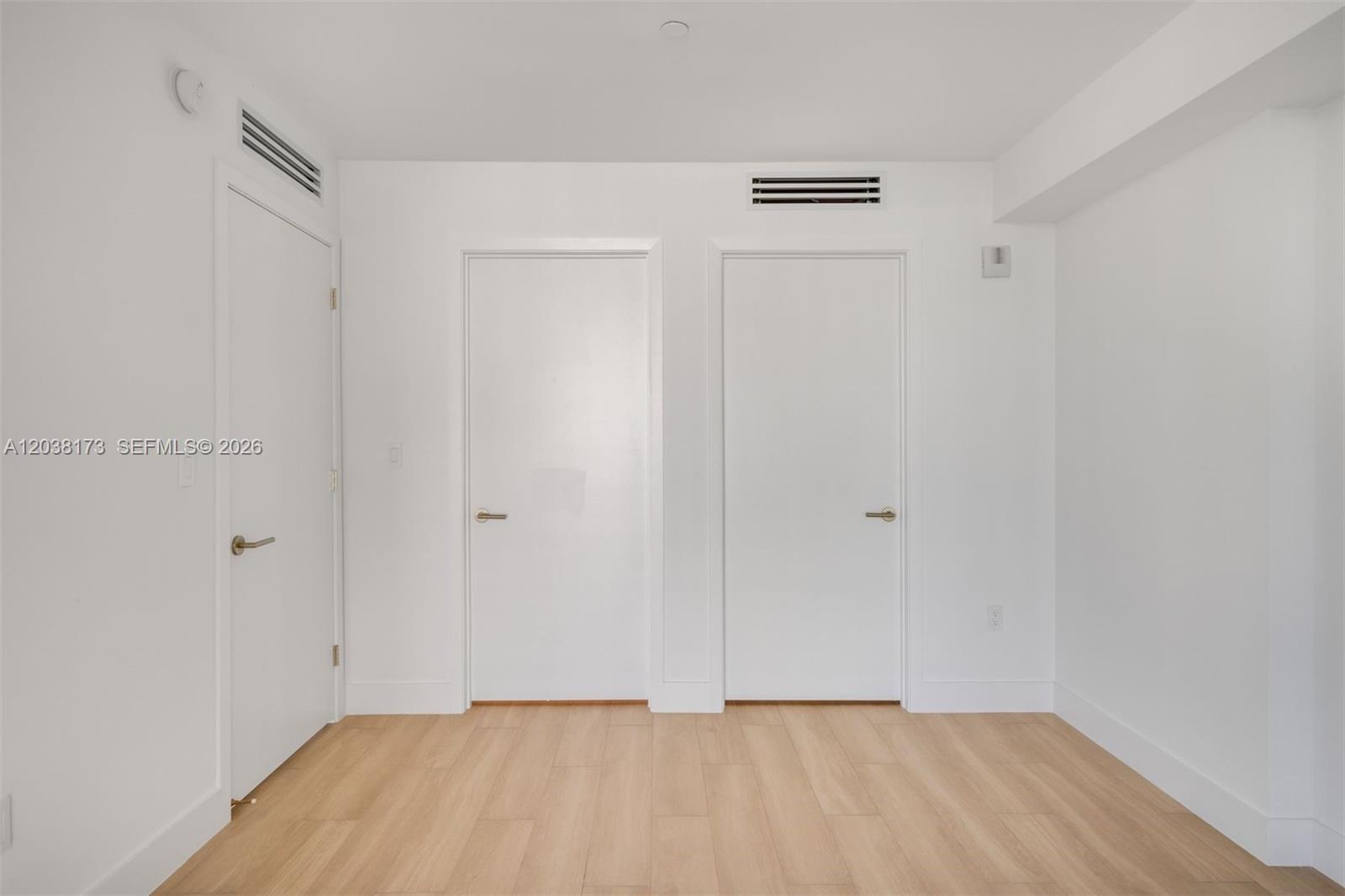 90 32 503 Property Photo 14