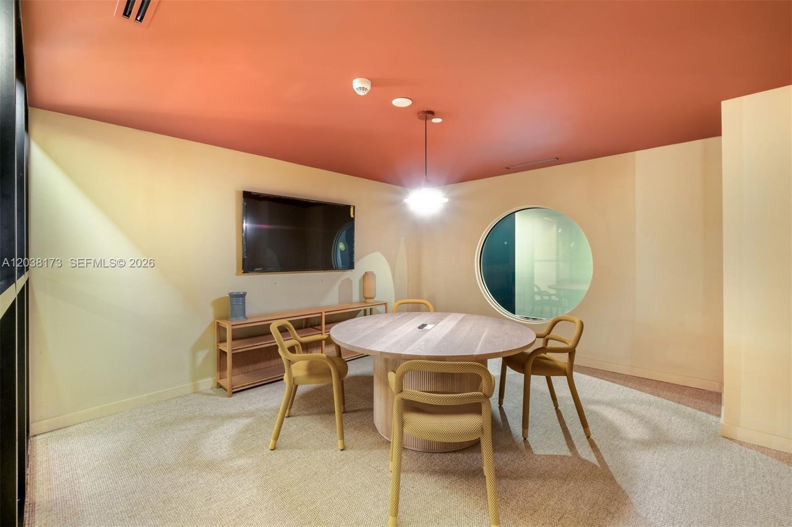 90 32 503 Property Photo 44