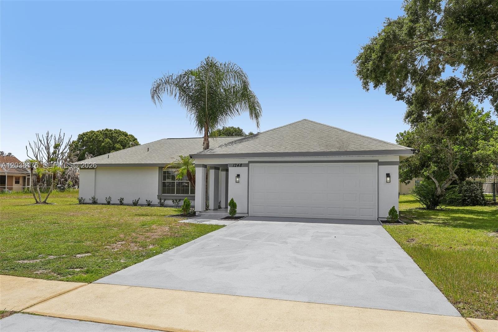 1248 Riviera Property Photo 3
