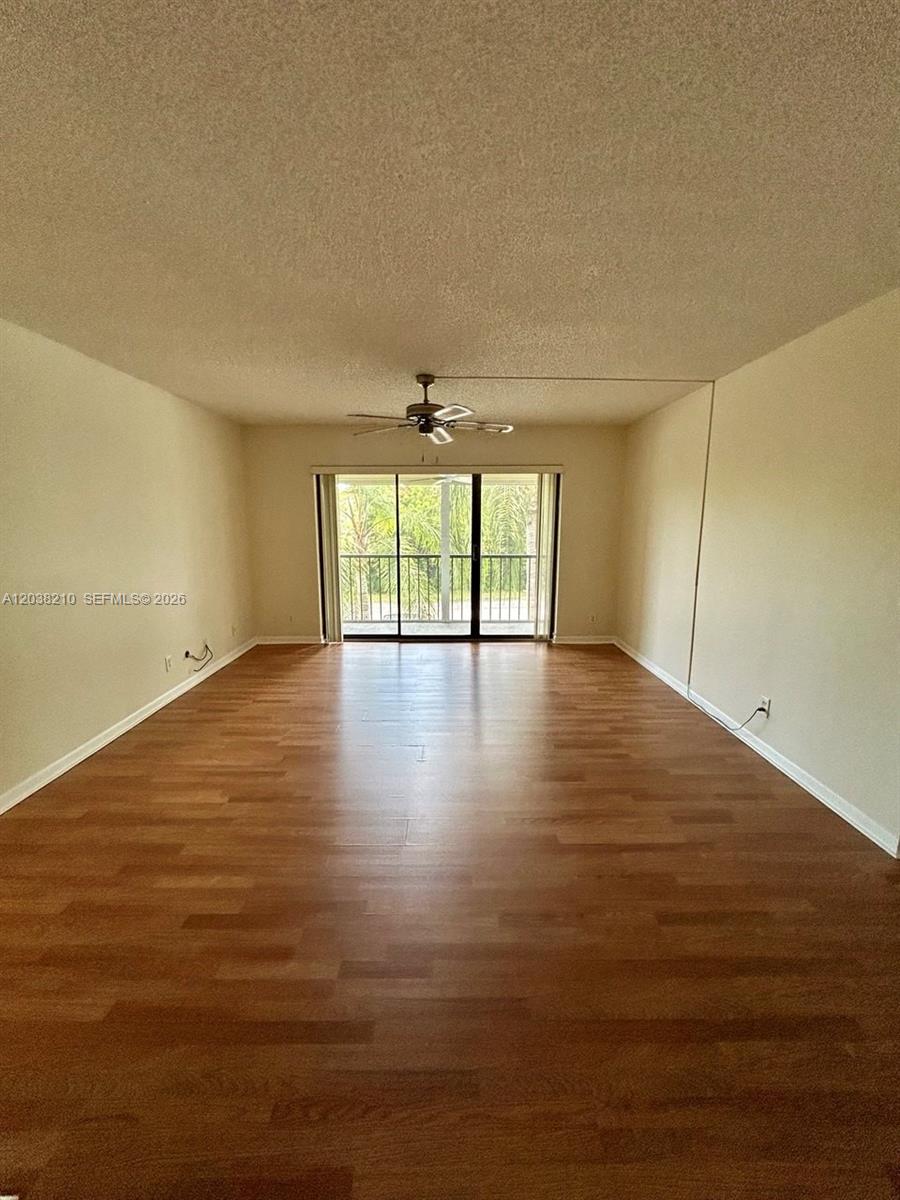 1113 Green Pine Boulevard H2 Property Photo 4