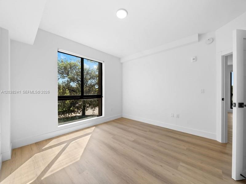 2479 Ne 192nd Street 308 Property Photo 15