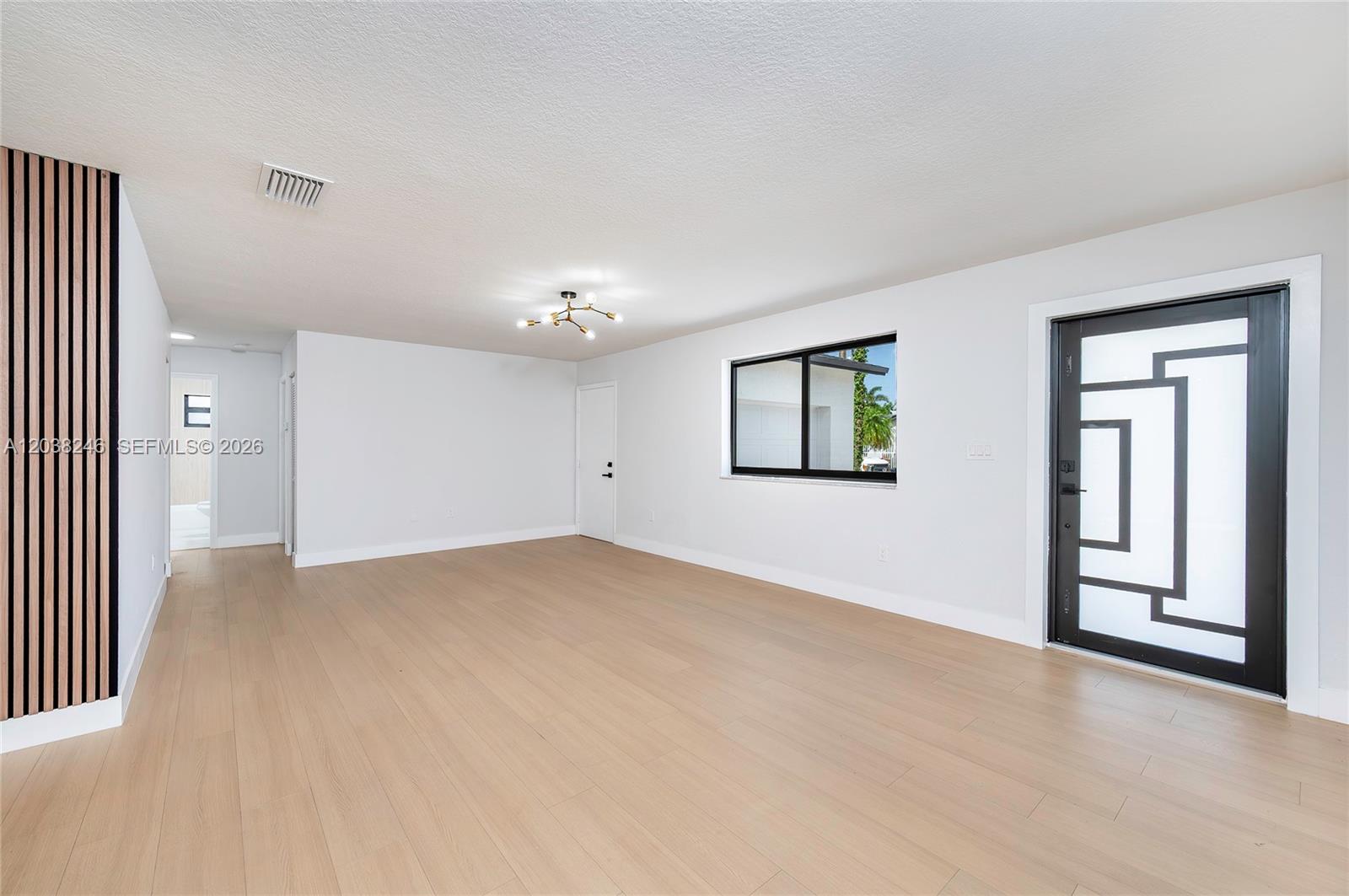 A12038246 Property Photo 10