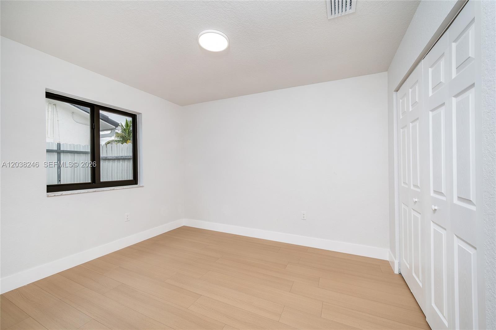 A12038246 Property Photo 31