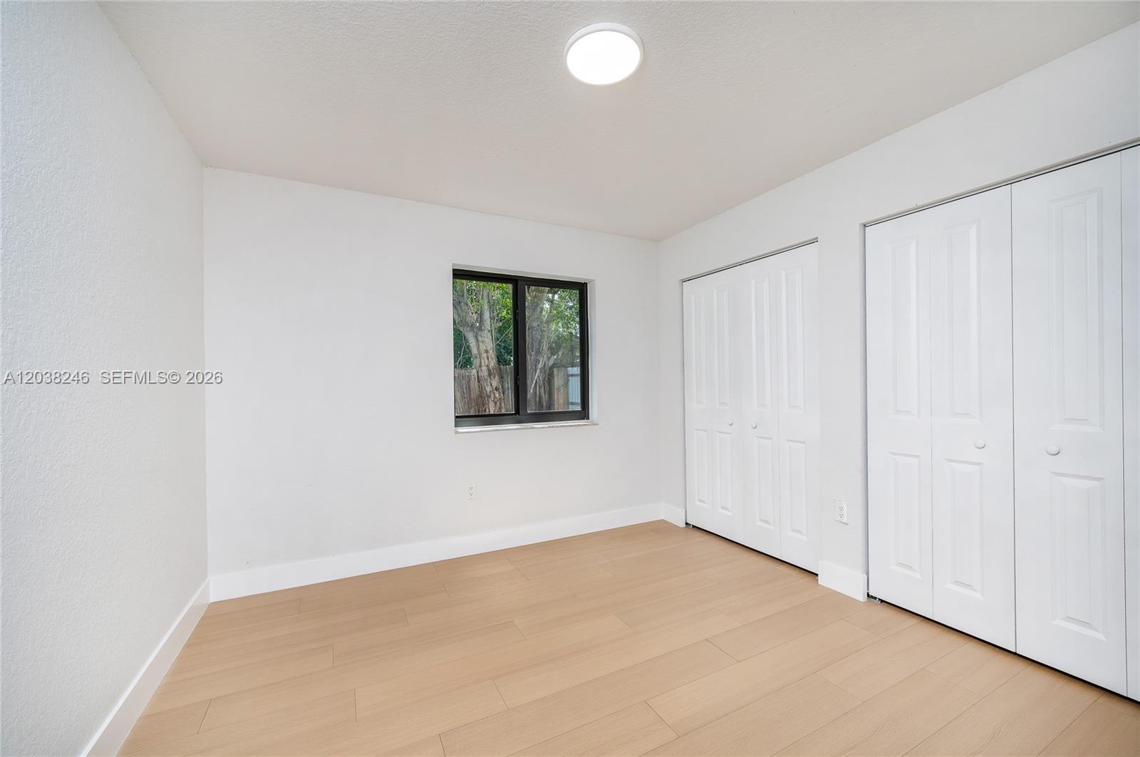 A12038246 Property Photo 35