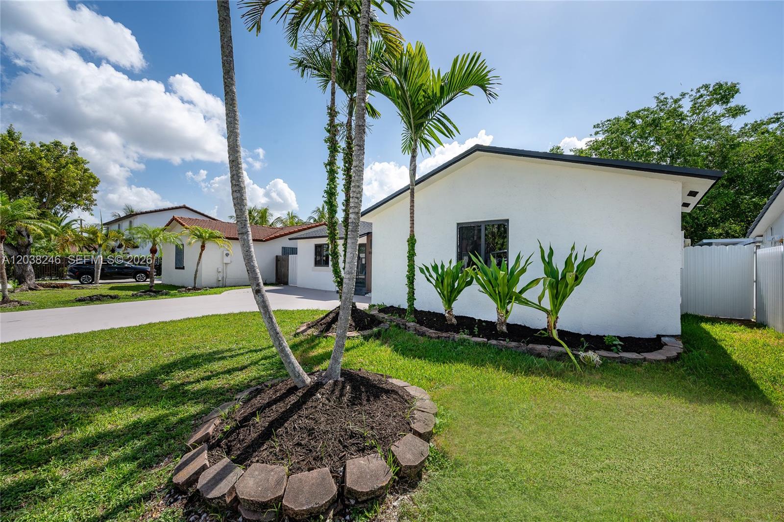A12038246 Property Photo 50