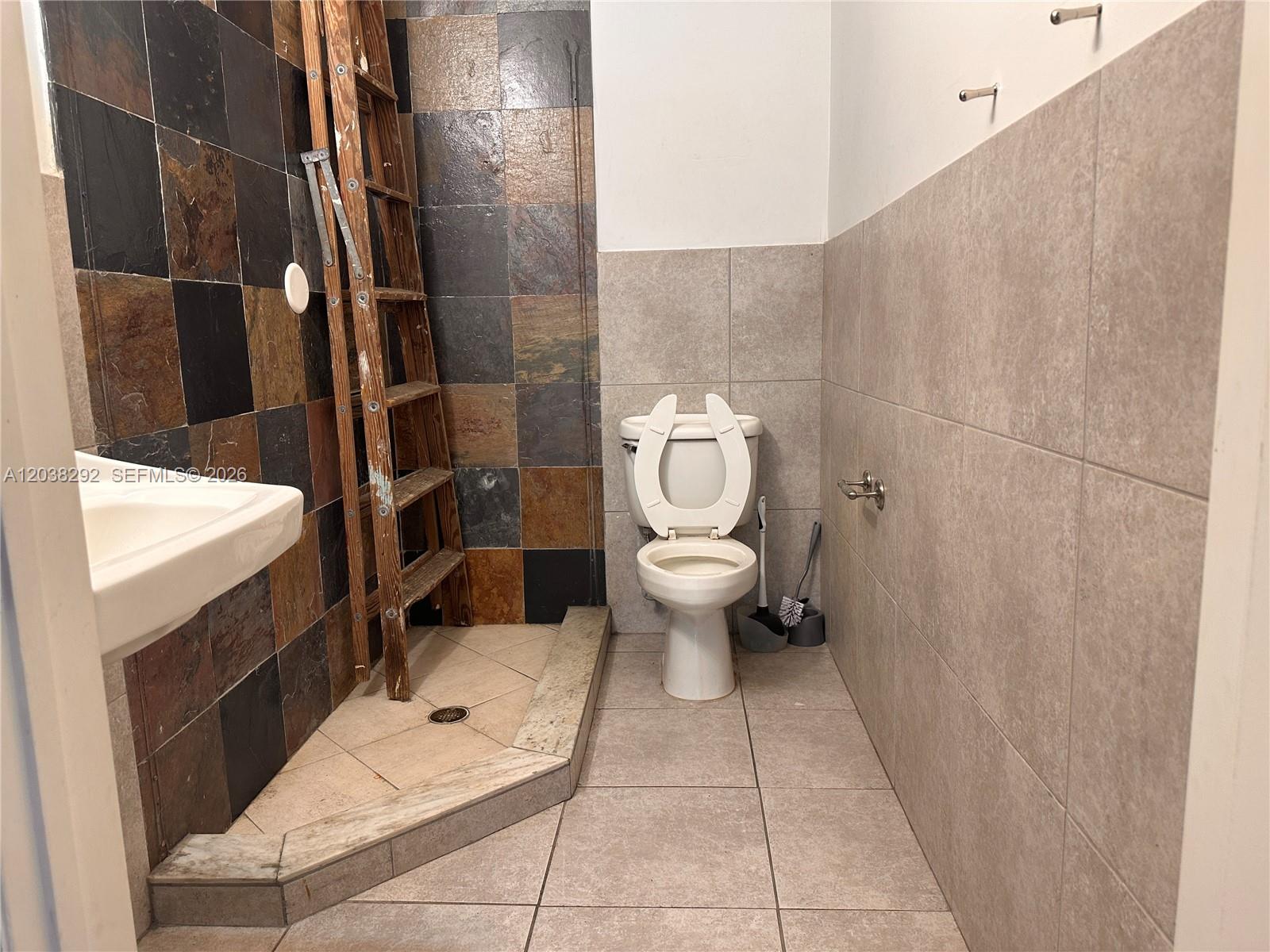 400 E Hallandale Beach Boulevard Property Photo 10