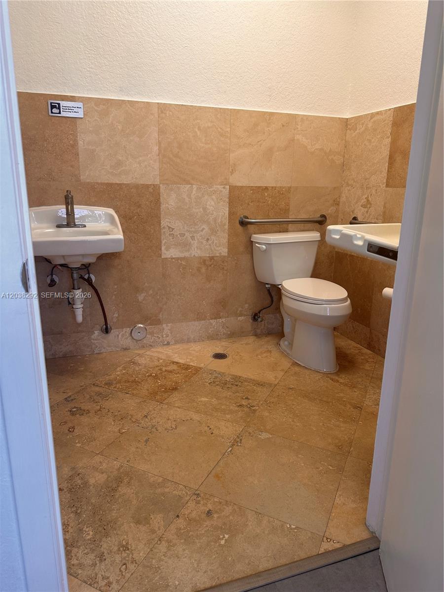 400 E Hallandale Beach Boulevard Property Photo 14