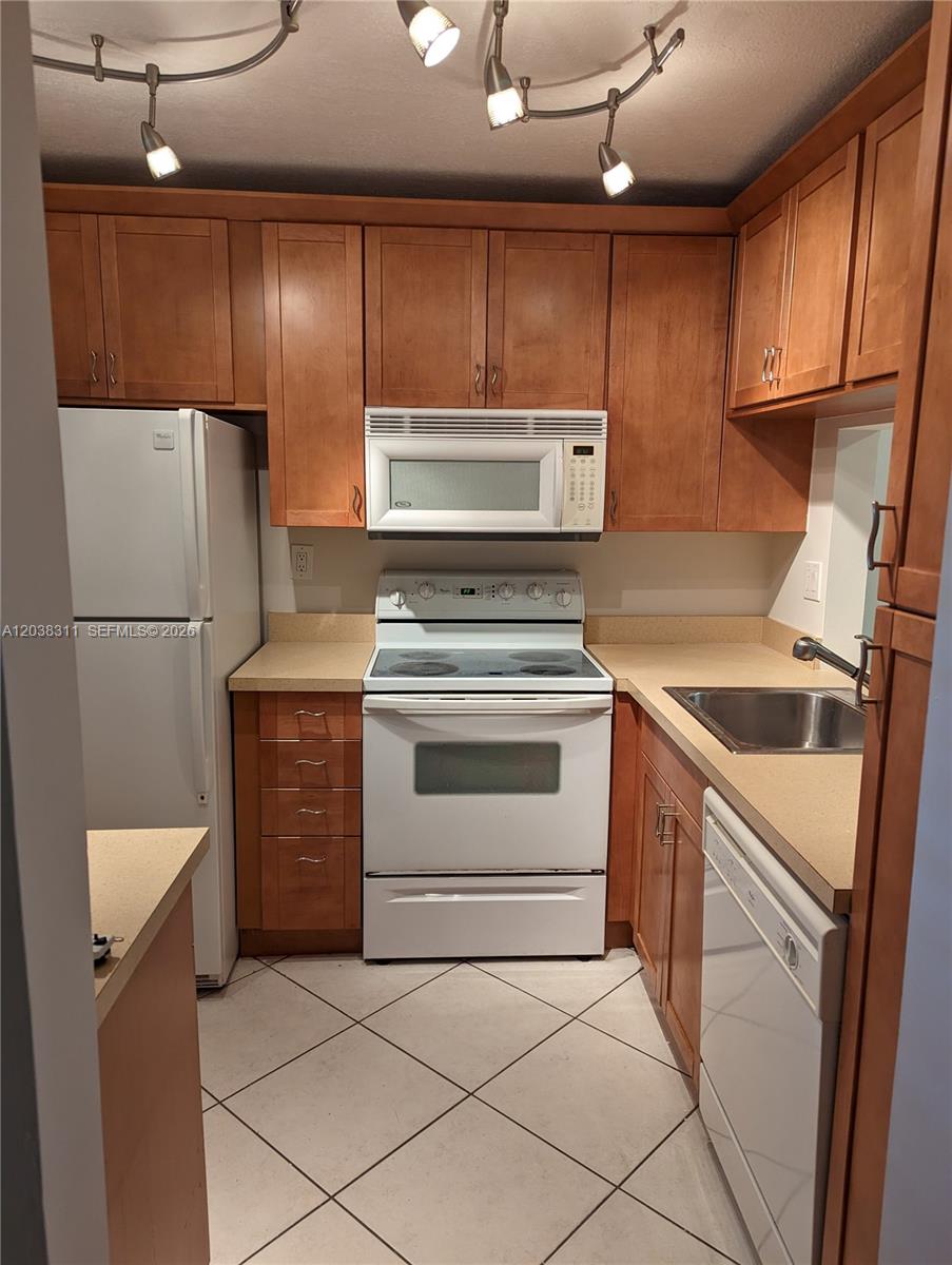 9460 Tangerine Place 101 Property Photo 1