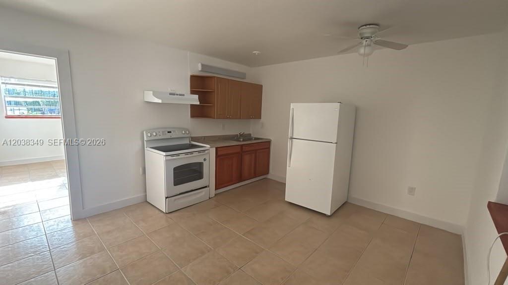 8450 Ne Miami Court 4 Property Photo 1