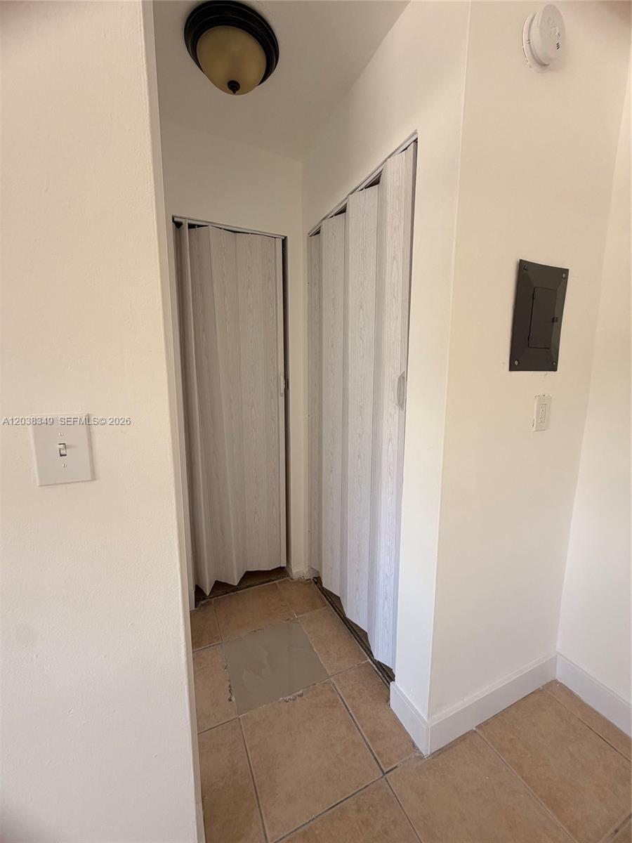 8450 Ne Miami Court 4 Property Photo 6