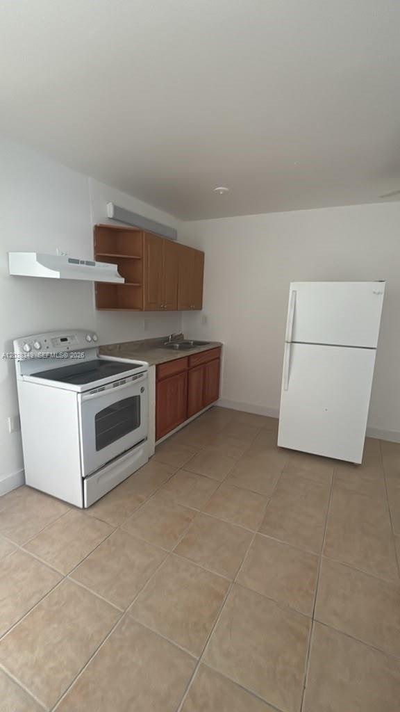 8450 Ne Miami Court 4 Property Photo 8