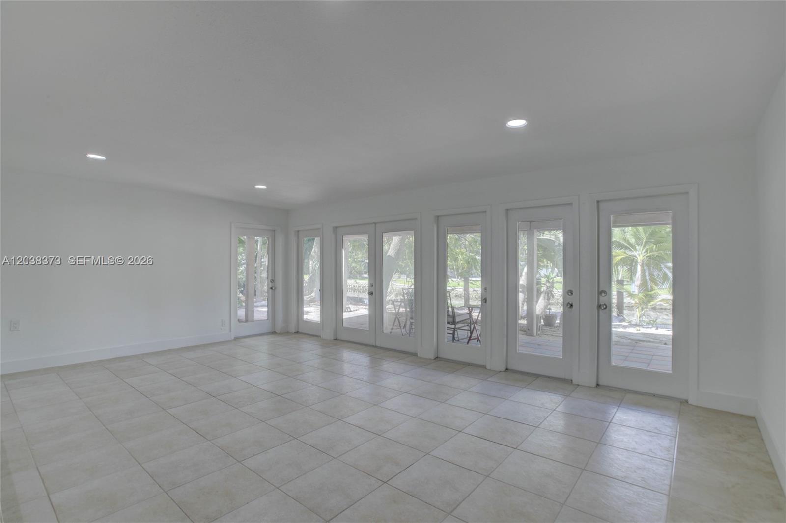 616 Sw 11th Court Property Photo 12