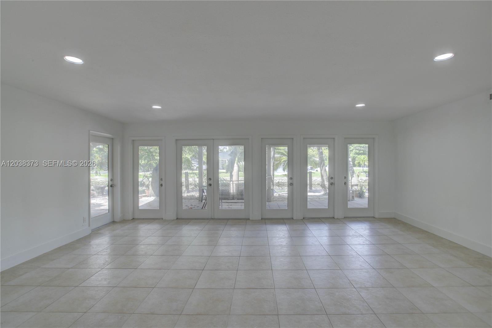 616 Sw 11th Court Property Photo 13
