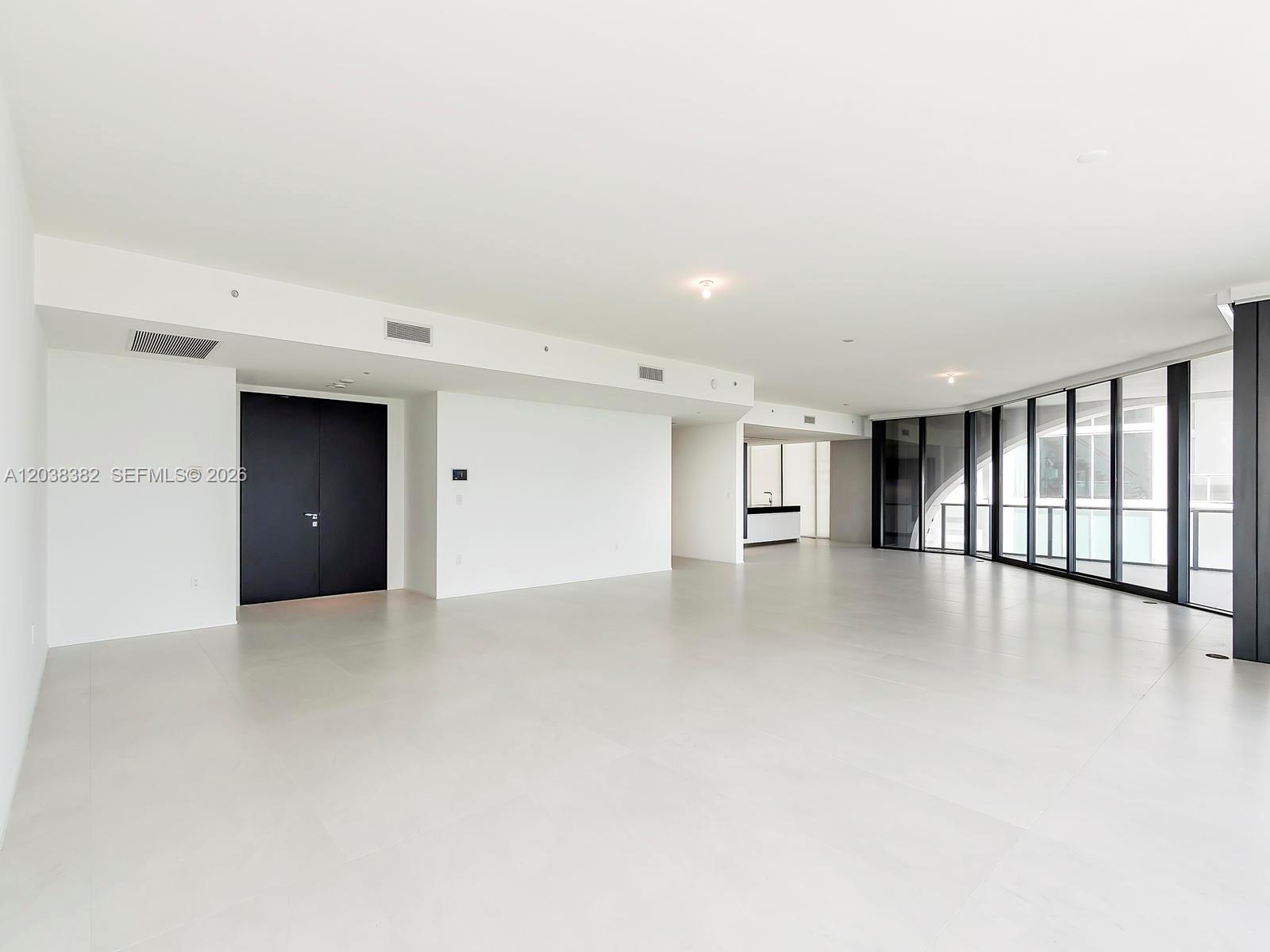 1000 Biscayne Boulevard 2002 Property Photo 3
