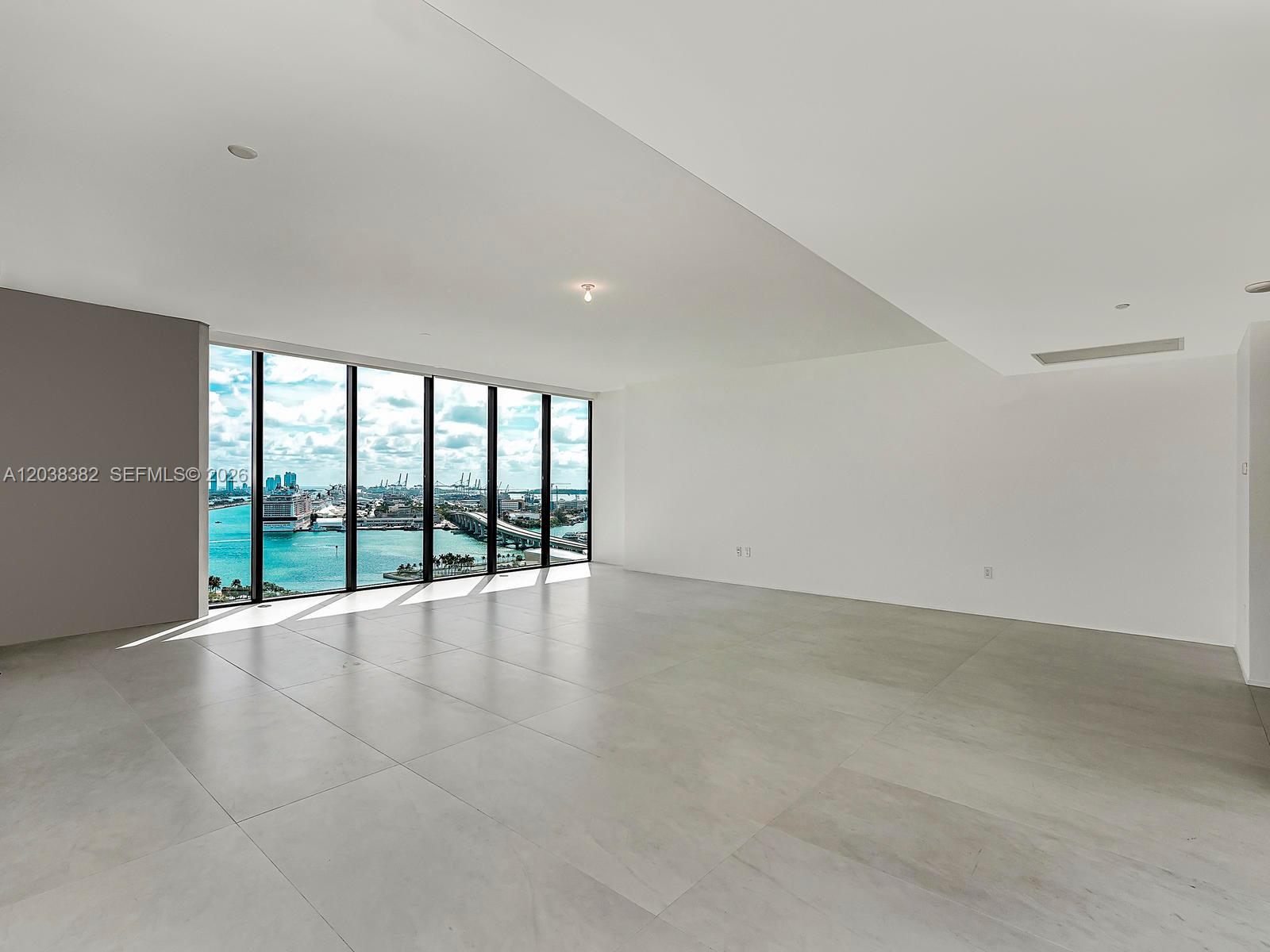 1000 Biscayne Boulevard 2002 Property Photo 4