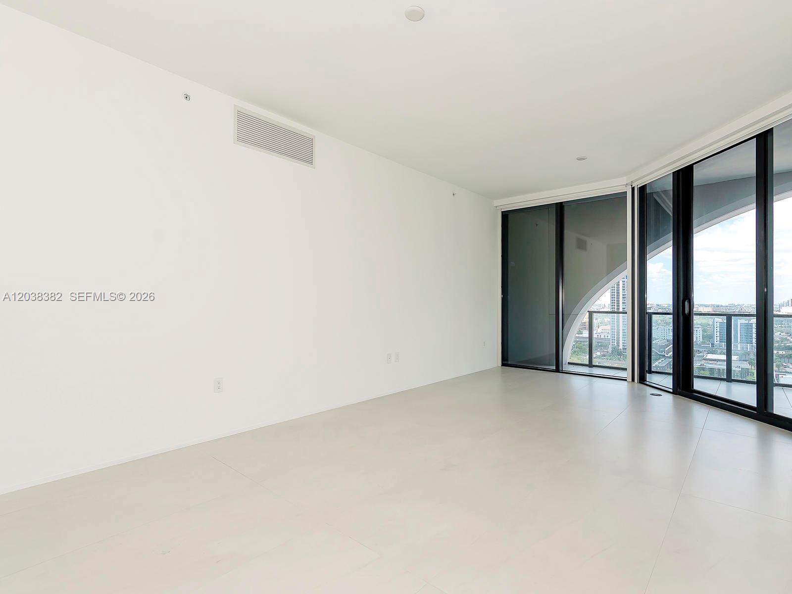 1000 Biscayne Boulevard 2002 Property Photo 24