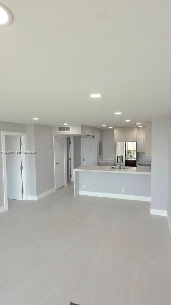 20379 W Country Club Drive 1437 Property Photo 2